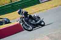 Vintage-motorcycle-club;eventdigitalimages;mallory-park;mallory-park-trackday-photographs;no-limits-trackdays;peter-wileman-photography;trackday-digital-images;trackday-photos;vmcc-festival-1000-bikes-photographs